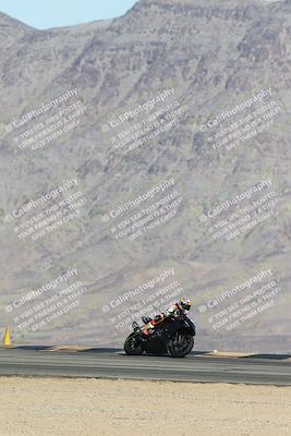 media/Nov-16-2025-Race Pace (Sun) [[8c5fa54630]]/Non Verified Riders (1st 20 Minutes)/2-Turn 10 (1010am)/